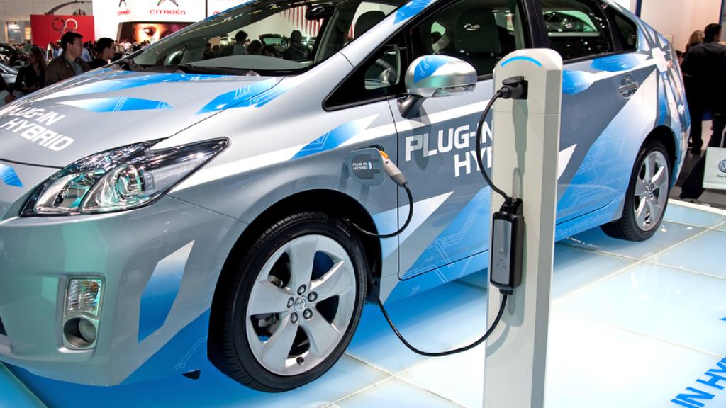 English: Electric Vehicle (EV) used as an alternative of energy conservation of oil Date	28 March 2014, 17:07:28 Source	Own work Author	BP63Vincent