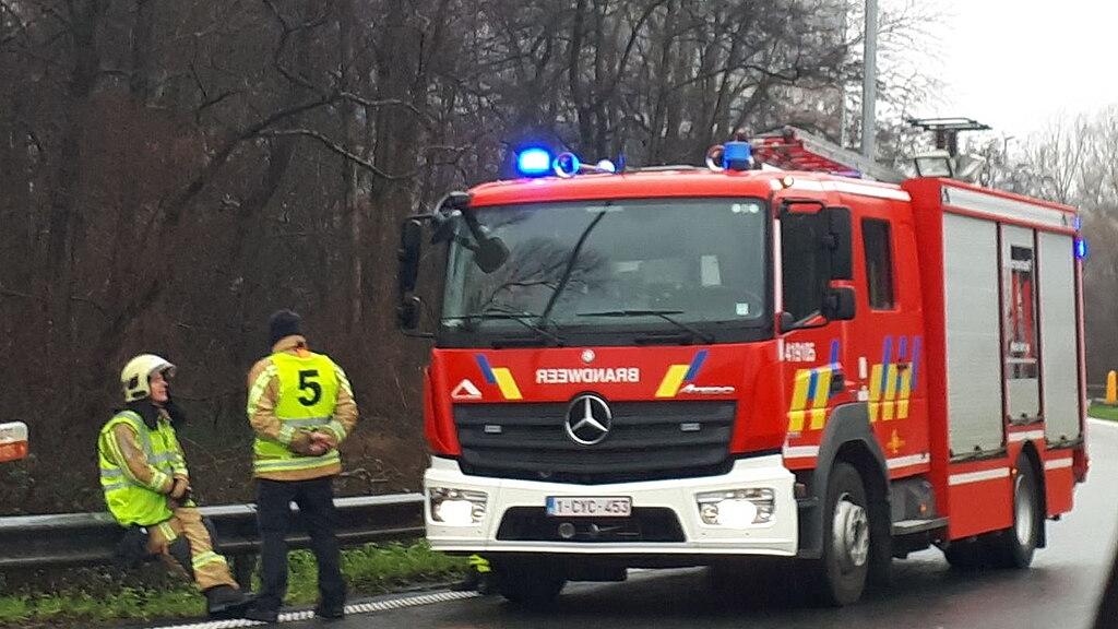 Belgische brandweerauto Date	4 January 2018 Source	Own work Author	Dickelbers